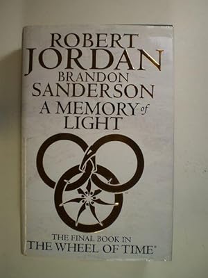 Immagine del venditore per A Memory of Light. Book Fourteen of The Wheel of Time (the final book). venduto da Buchfink Das fahrende Antiquariat