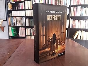 Seller image for Nefertiti for sale by Kavka Libros