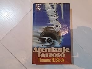 Seller image for Aterrizaje forzoso for sale by Kavka Libros