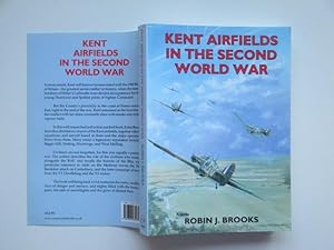 Seller image for Kent airfields in the Second World War for sale by Aucott & Thomas