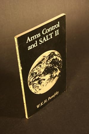 Immagine del venditore per Arms control and SALT II. venduto da Steven Wolfe Books