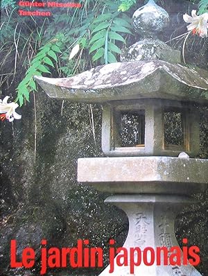 Le jardin japonais. Angle droit et forme naturelle