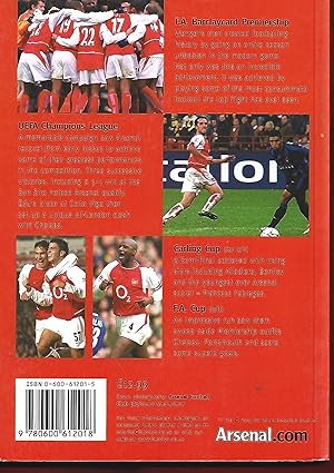 Seller image for Official Arsenal Yearbook 2003/2004: The Ultimate Review of the 2004 Season (Hamlyn Sport) for sale by Warren Hahn