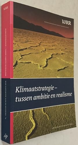 Seller image for Klimaatstrategie - tussen ambitie en realisme for sale by Antiquariaat Clio / cliobook.nl
