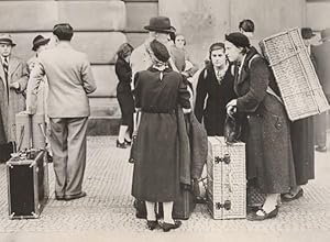 WWII Czech Praha Wilson Train Station Foreigners Departure Old Photo 1938