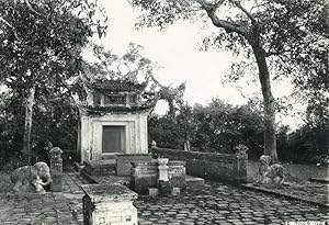 Vietnam Indochina Tonkin Hadong Village of Tien Lu small monument Photo 1925