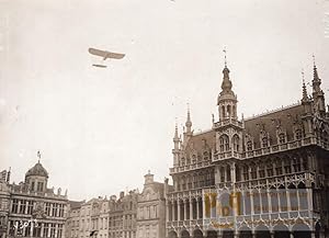 Beaumont Conneau Bleriot Airplane flying over Bruxelles Aviation Old Photo 1911