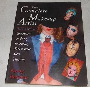 Immagine del venditore per The Complete Make-Up Artist : Working in Film, Television, and Theatre venduto da Pheonix Books and Collectibles