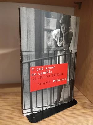 Seller image for Y qu amor no cambia for sale by Libros Antuano