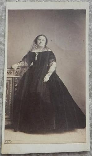 Carte de visite. Portrait de la Reine d'Espagne.