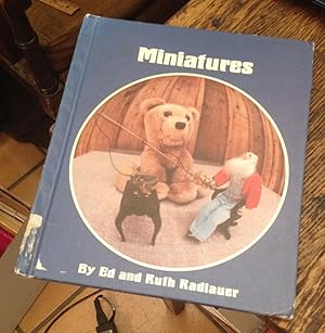 Seller image for Minatures (Ready, get set, go) for sale by Xochi's Bookstore & Gallery