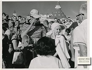 Bild des Verkufers fr Some Like It Hot (Original double weight photograph on the set of the 1959 film) zum Verkauf von Royal Books, Inc., ABAA