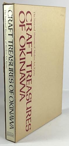 Bild des Verkufers fr Craft Treasures of Okinawa. The National Museum of Modern Art, Kyoto (Edit.) Translated and adapted by Erika Kaneko. zum Verkauf von Antiquariat Heiner Henke