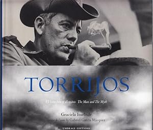 Image du vendeur pour TORRIJOS: El hombre y el mito. The Man and The Myth. mis en vente par ABLEBOOKS