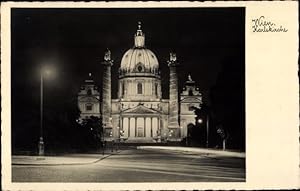 Ansichtskarte / Postkarte Wien 4. Wieden Österreich, Karlskirche, Karlsplatz, Nachtaufnahme