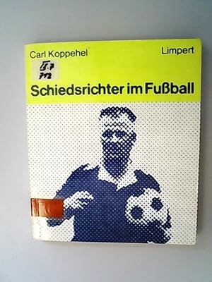 Bild des Verkufers fr Der Schiedsrichter im Fussball. zum Verkauf von Antiquariat Bookfarm