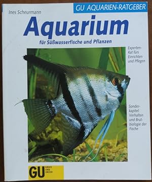 Aquarium für Süßwasserfische und Pflanzen.