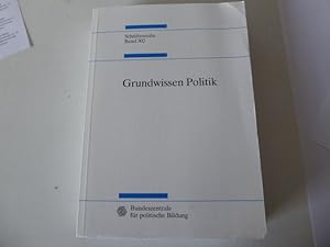 Seller image for Grundwissen Politik. Schriftenreihe Band 302. Studien zur Geschichte und Politik. Softcover for sale by Deichkieker Bcherkiste