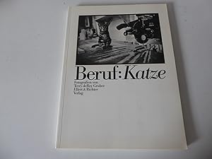 Image du vendeur pour Beruf: Katze. Fotografien von Terry deRoy Gruber. Softcover mis en vente par Deichkieker Bcherkiste