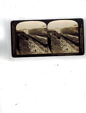 The "Perfec" Stereograph : "Work Trains in the Great Culebra Cut, hauling dirt to the dumping gro...