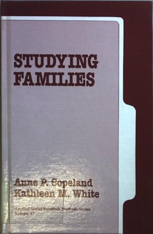Seller image for Studying Families. for sale by books4less (Versandantiquariat Petra Gros GmbH & Co. KG)