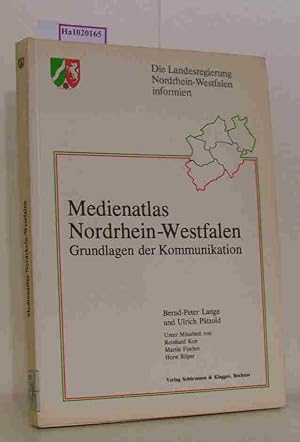 Seller image for Medienatlas Nordrhein-Westfalen. Grundlagen der Kommunikation. for sale by ralfs-buecherkiste