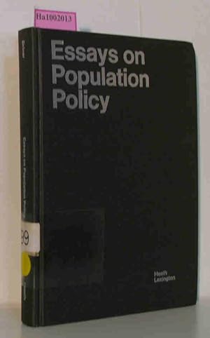 Immagine del venditore per Essays on Population Policy - Lexington Books venduto da ralfs-buecherkiste