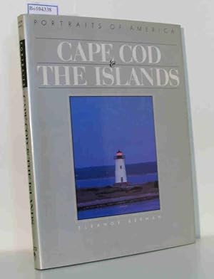 Bild des Verkufers fr Portraits of America: Cape Cod & The Islands zum Verkauf von ralfs-buecherkiste