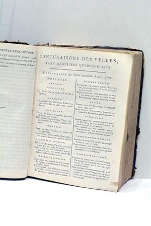 Seller image for Nouveau dictionnaire de poche, franois-italien, abrg de celui d'Alberti; enrichi de tous les termes propres des Sciences et des Arts, d'un Dictionnaire gographique, des conjugaisons des verbes tant rguliers qu'irrguliers, etc. Et dispos  l'usage des Franois, comme  celui des Italiens. Utile et commode  tous ceux qui vuelent lire ou traduire les ouvrages de l'une ou l'autre langue. Seconde dition, augmente de plus de 1500 mots, revue et corrige sur la dernire dition des Dictionnaires de l'acadmie franaise et d'Alberti. for sale by ltimo Captulo S.L.