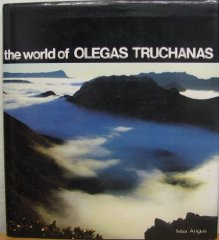 Image du vendeur pour The World of Olegas Truchanas mis en vente par Alpha 2 Omega Books BA