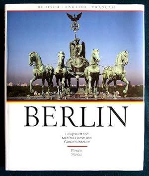 Bild des Verkufers fr Berlin. Fotografiert v. M.Hamm u.G.Schneider. m. e. Essay v. H.Schulze. zum Verkauf von Antiquariat Seidel & Richter