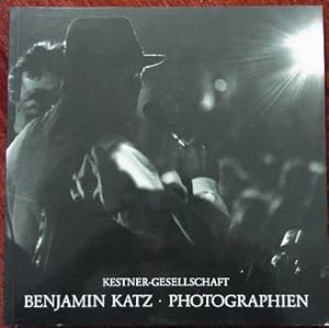 Photographien. M. Texten v. G.Baselitz, J.Cladders, L.Fritz u.a. Hrsg.v. C.Haenlein.