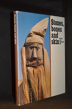 Bild des Verk�ufers f�r Stones, Bones and Skin; Ritual and Shamanic Art zum Verkauf von Burton Lysecki Books, ABAC/ILAB