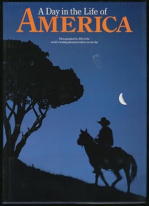 Bild des Verkufers fr A Day In The Life Of America zum Verkauf von Between the Covers-Rare Books, Inc. ABAA