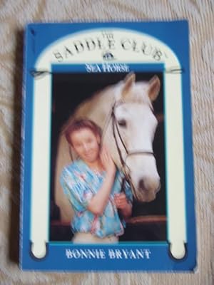 Imagen del vendedor de THE SADDLE CLUB-14-SEA HORSE a la venta por Ron Weld Books