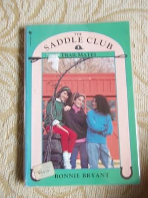 Imagen del vendedor de THE SADDLE CLUB-5-TRAIL MATES a la venta por Ron Weld Books