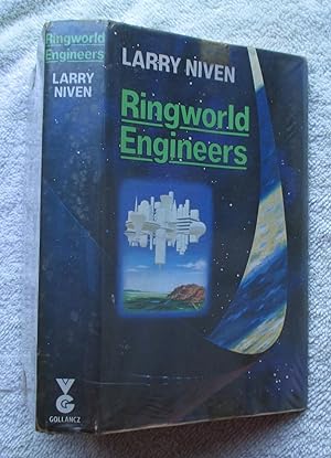 Imagen del vendedor de The Ringworld Engineers a la venta por Glenbower Books