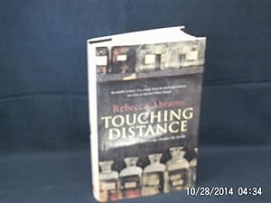 Immagine del venditore per Touching Distance venduto da Gemini-Books