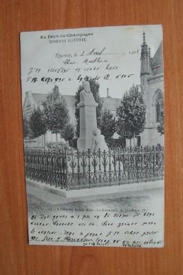 Bild des Verkufers fr CPA : AU PAYS DU CHAMPAGNE EPERNAY ILLUSTRE  l'hpital Auban-Mot le monument du fondateur zum Verkauf von KEMOLA