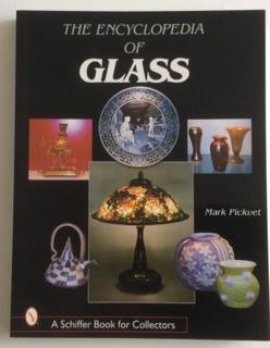 Immagine del venditore per THE ENCYCLOPEDIA OF GLASS venduto da Chris Barmby MBE. C & A. J. Barmby