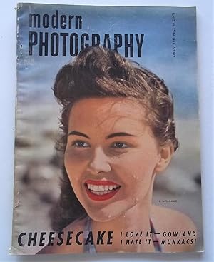 Bild des Verkufers fr Modern Photography (August 1951) Magazine zum Verkauf von Bloomsbury Books