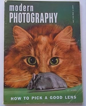 Image du vendeur pour Modern Photography (May 1952) Magazine mis en vente par Bloomsbury Books