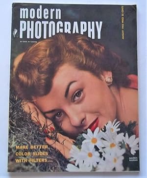 Image du vendeur pour Modern Photography (August 1952) Magazine mis en vente par Bloomsbury Books