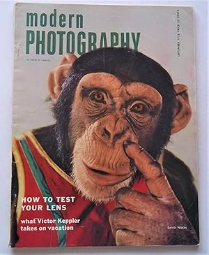 Image du vendeur pour Modern Photography (September 1952) Magazine mis en vente par Bloomsbury Books