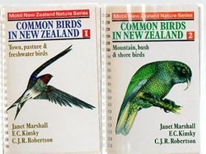 Bild des Verkufers fr Common Birds in New Zealand (2 vols.) 1: Mountain, Bush and Shore Birds & 2: Town, Pasture and Freshwater Birds (Mobil New Zealand Nature Series) zum Verkauf von Bookfeathers, LLC