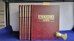 Imagen del vendedor de Junior Judaica Encyclopaedia Judaica for Youth 6 Volumes a la venta por Crossroads Books