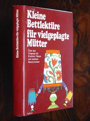 Immagine del venditore per ber den Umgang mit Kindern, Vtern und anderen Haustyrannan. Anthologie. Mit vielen Beitrgen namhafter Autoren. bersetzung ins Deutsche und Textauswahl von Ursula von Wiese. venduto da Antiquariat Tarter, Einzelunternehmen,