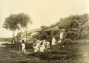 Madagascar Women Water carriers at the well Old Photo Ramahandry 1910'