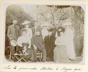 France, Groupe sur la promenade Botton à Royan 1905, Vintage citrate print
