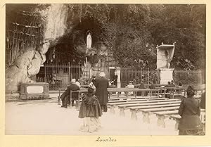 France, Lourdes, Grotte de Massabielle